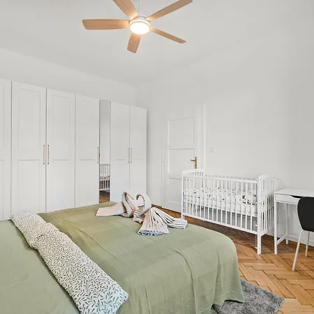 アパート Elegant Old Town 2br With Parking *